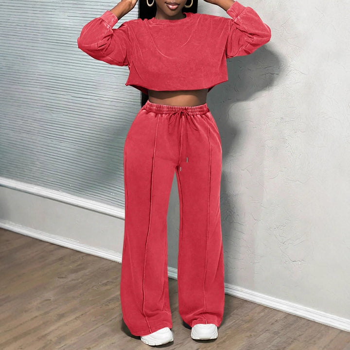 Kvinne kuttet loungewear-sett med vide bukser og høy midje Skjora