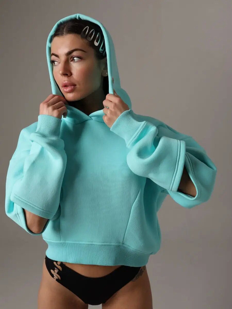 Kvinne cropped hettegenser med moderne snitt og elegante detaljer Skjora