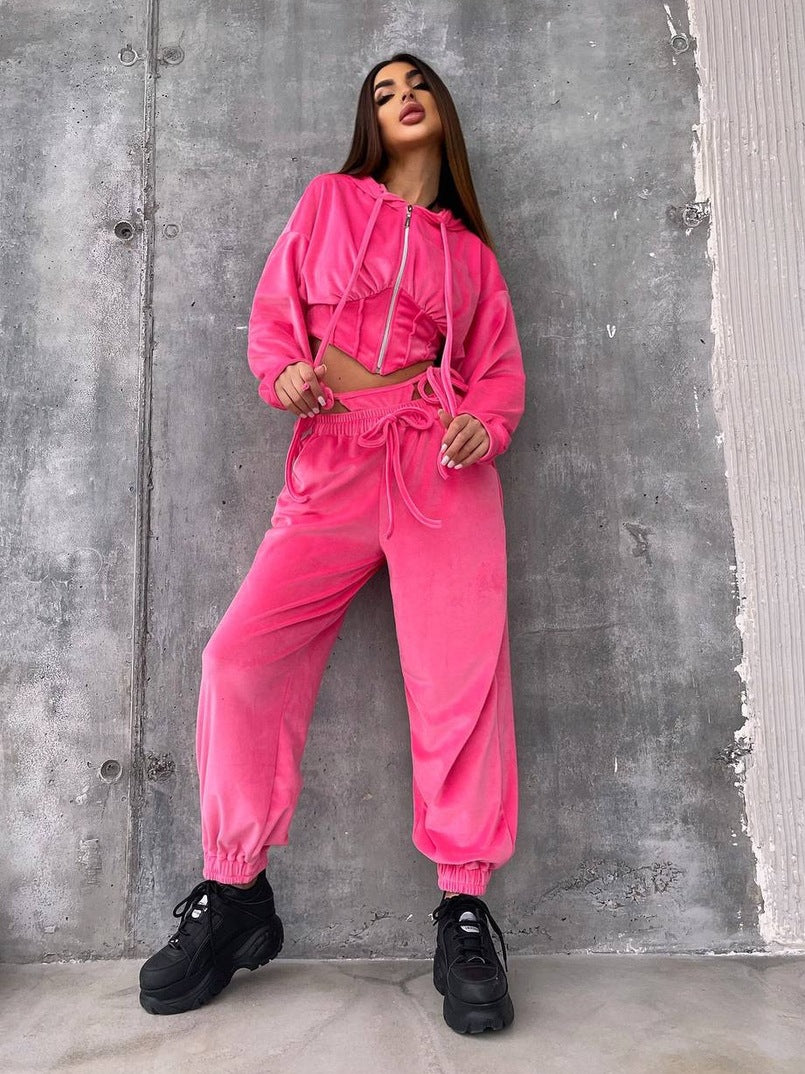 Kvinnelig sporty velour cropped sett med glidelås og midjeutsnitt Skjora