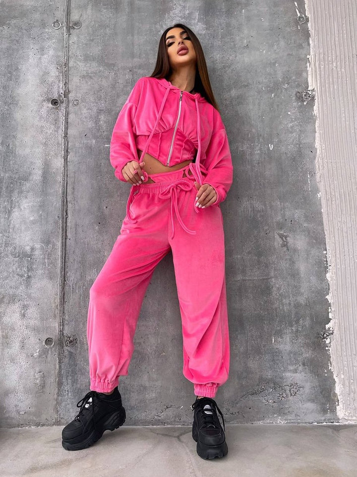 Kvinnelig sporty velour cropped sett med glidelås og midjeutsnitt Skjora