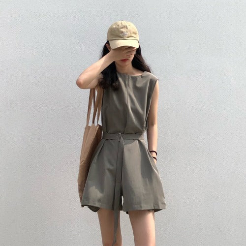 Dame jumpsuit med skreddersydd design og praktiske lommer Skjora