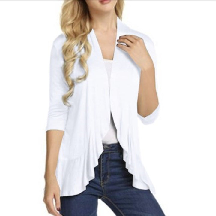 Kvinnelig Fashionable Cardigan med Asymmetrisk Snitt og Smigrende Detaljer Skjora