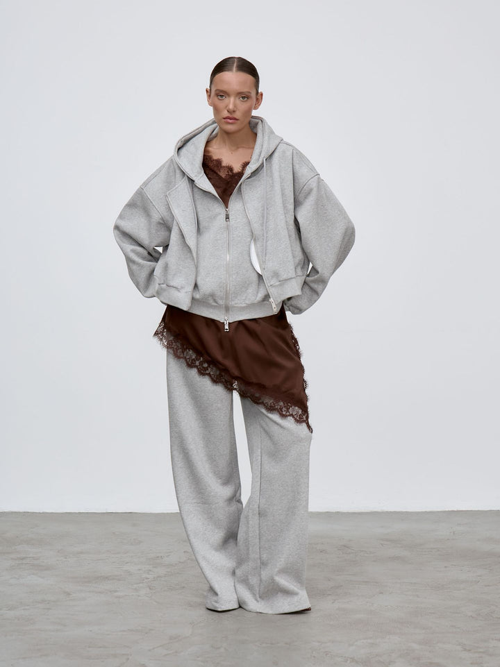 Dame Oversized Hoodie Jakke med Generøse Lommer og Stilig Design Skjora