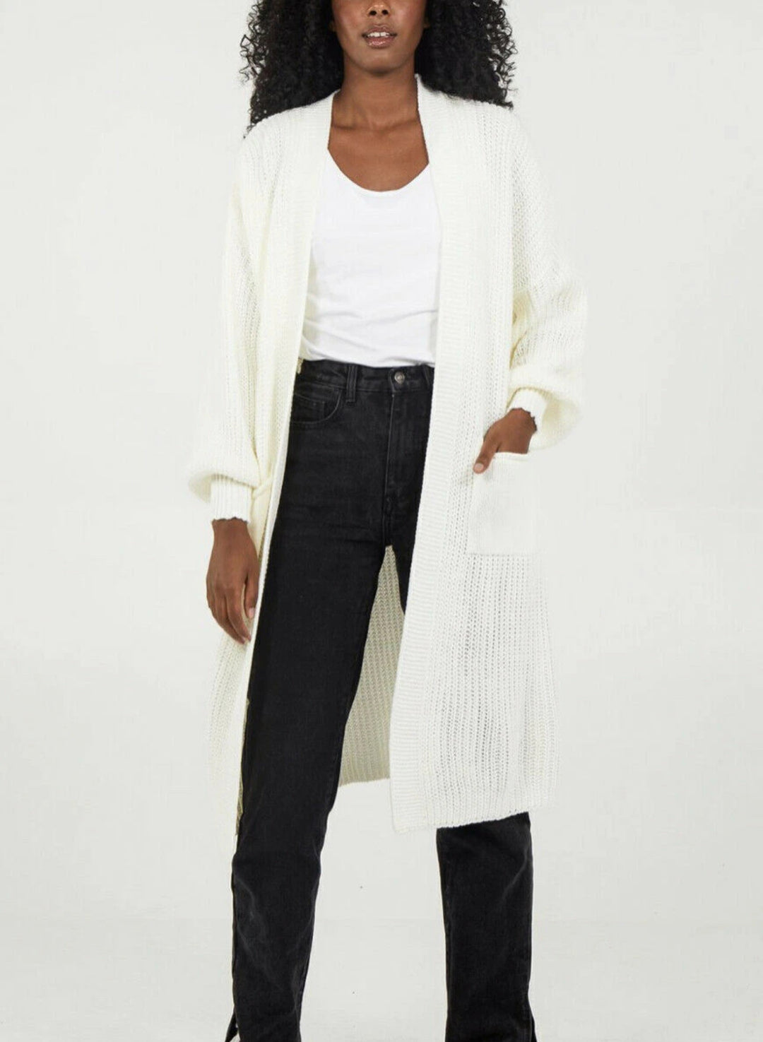 Kvinne strikket kåpe i uformell oversized design Skjora