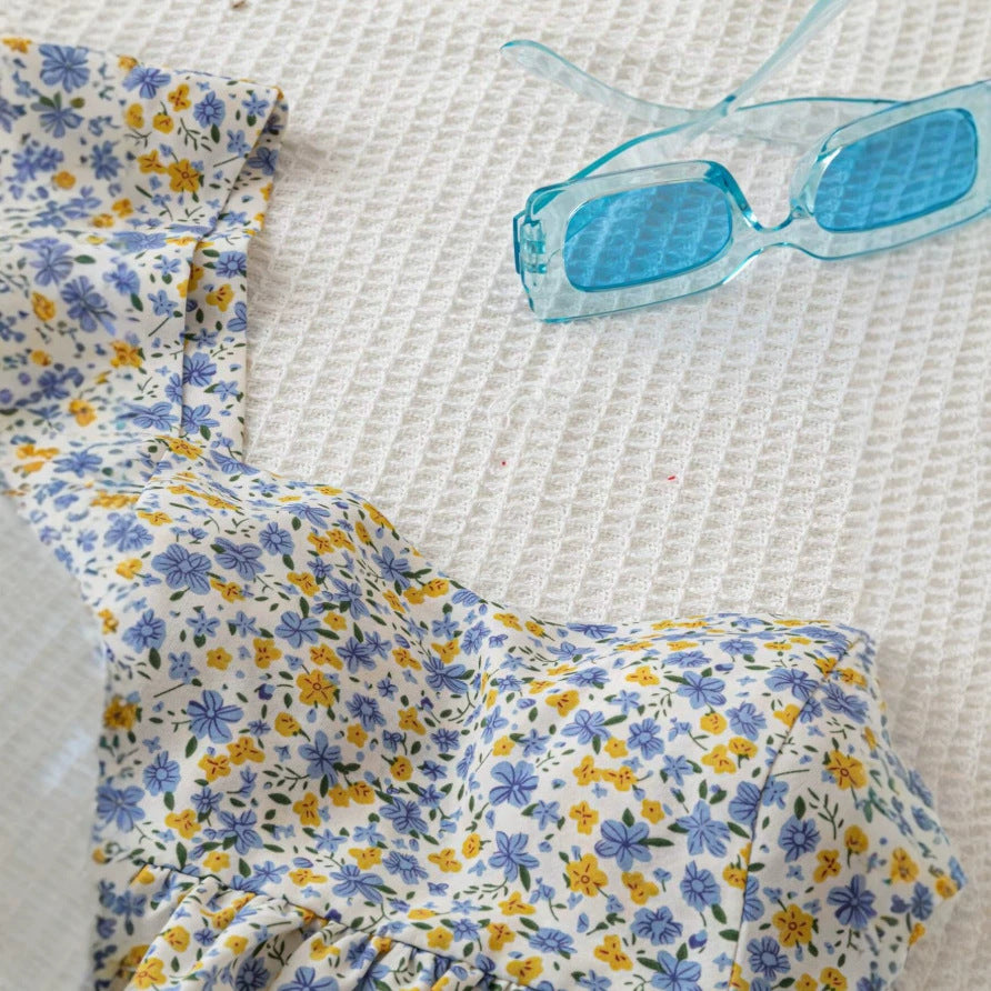 Dame blomst Bluse med rufsedetaljer og flytende snitt Skjora