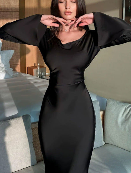 Damer elegant langermet sateng maxi kjole med vide ermer Skjora