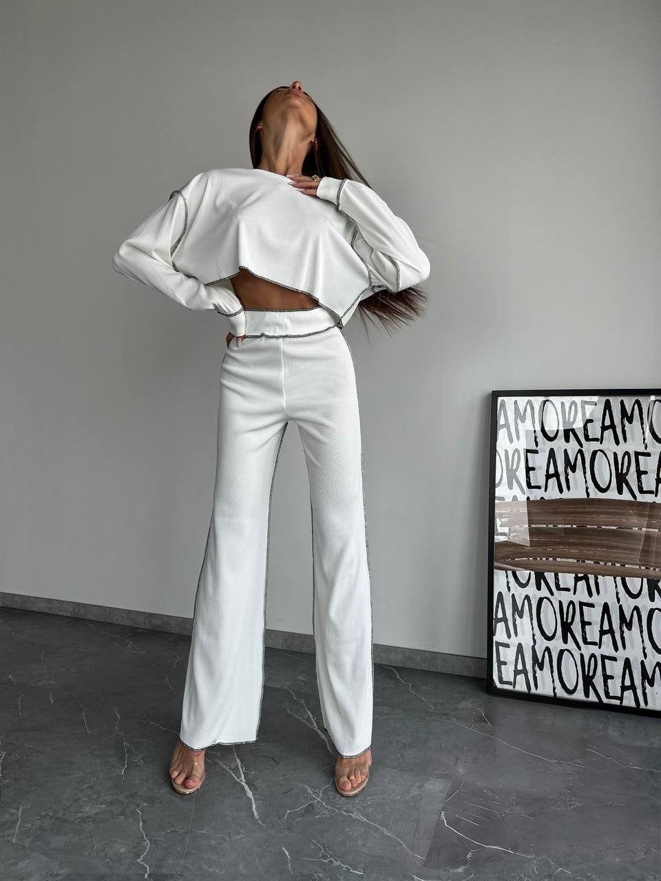 Dame Casual Lounge Set med Crop Top og Vide Bukser Skjora