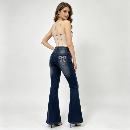 Dame Bootcut Jeans med dekorative broderier Skjora