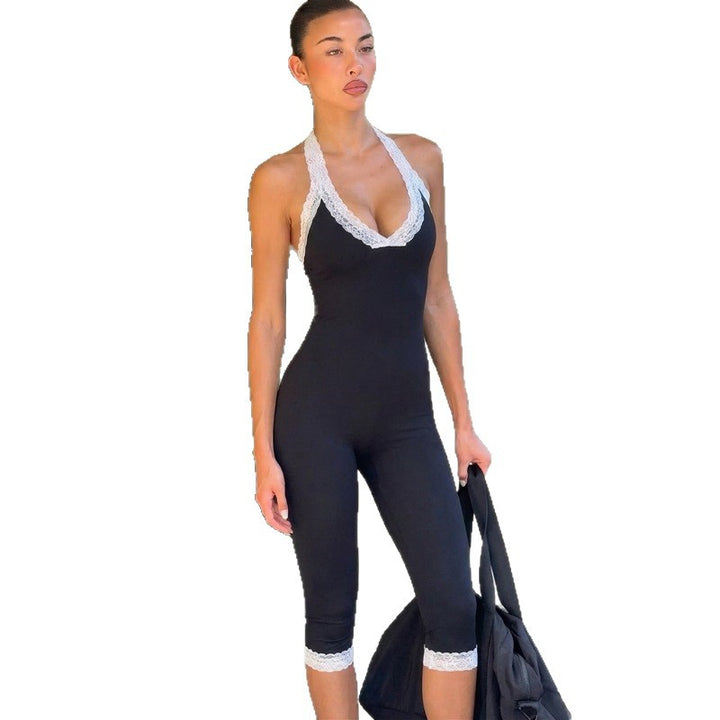 Damer Elegant Jumpsuit med blonde detaljer og innsnittet silhuett Skjora
