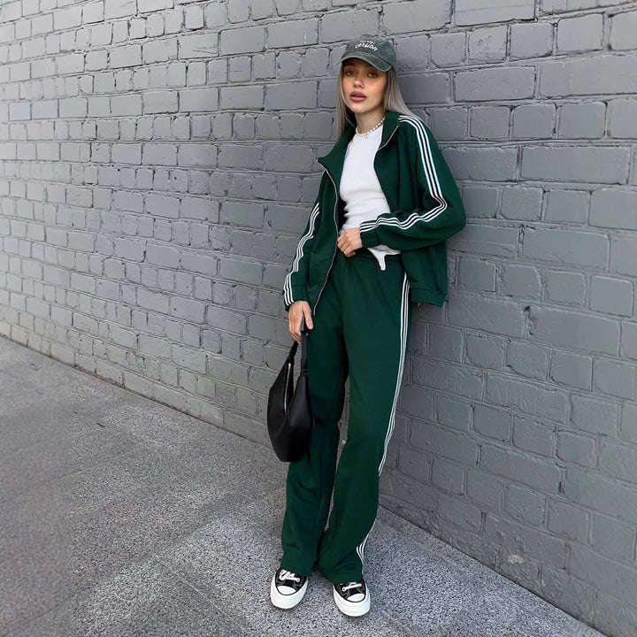 Dame sporty velour treningsdrakt med høy krage og elegant glidelås Skjora