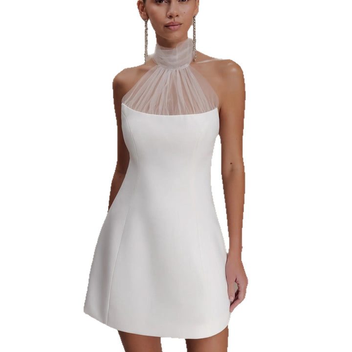 Damer Elegant Minikjole med chiffon-halsdetalj og tettsittende snitt Skjora