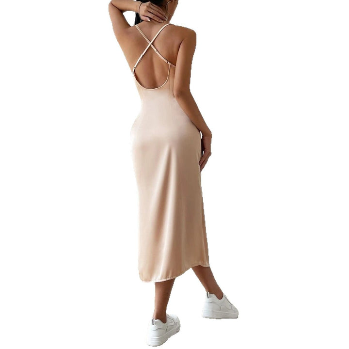 Dame Satin-Midi-kjole med smale stropper og elegant splitt Skjora