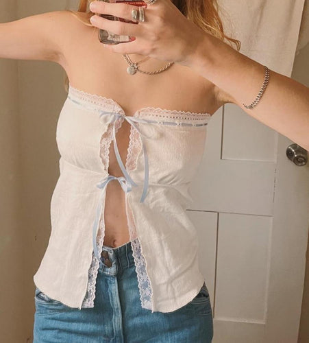 Dame Off-Shoulder Topp med spissdekorasjoner og leken knute Skjora