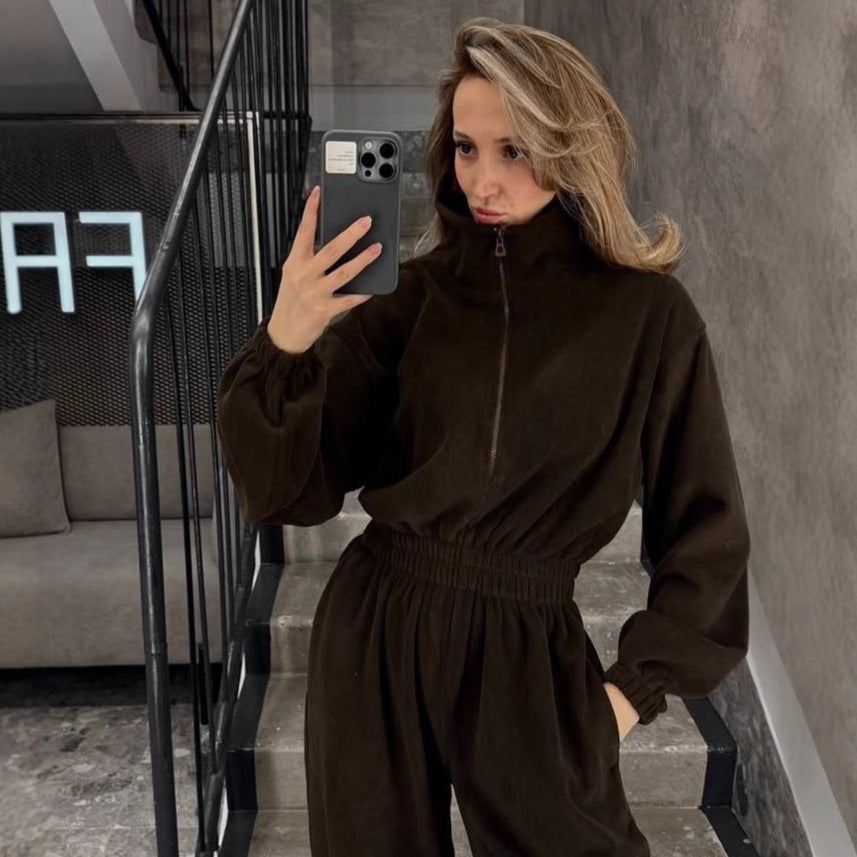 Kvinne fleece jumpsuit med høy krage og praktisk glidelås Skjora
