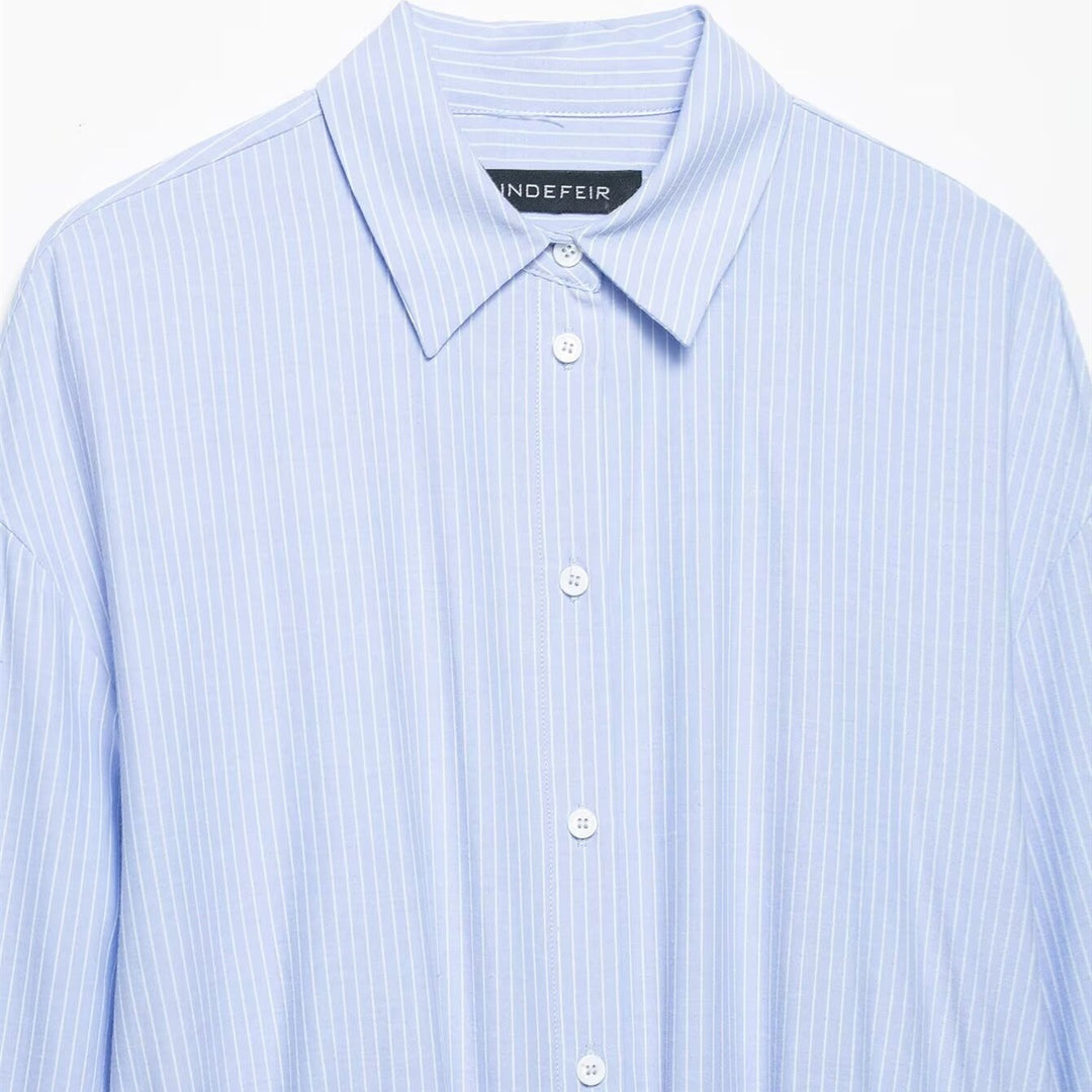 Damer langermet bluse med asymmetrisk knute-design og fine striper Skjora