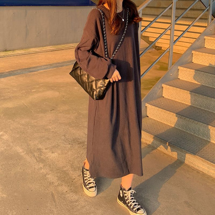 Kvinne Elegant Maxi Kjole med Lange Ermer og Teksturert Design