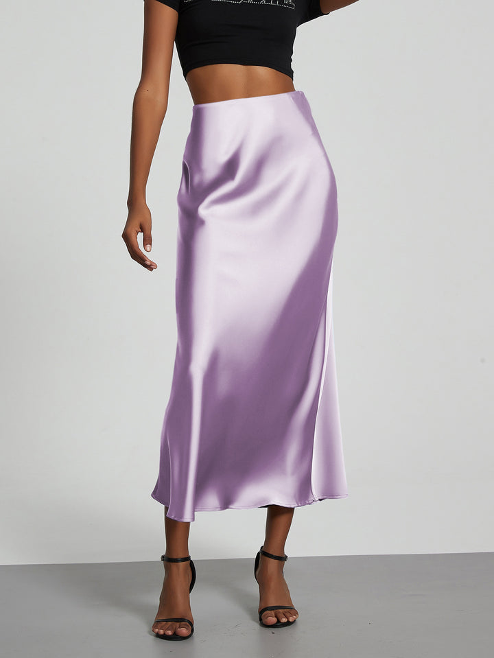 Dame Elegante og flytende Satin Maxiskjørt Skjora