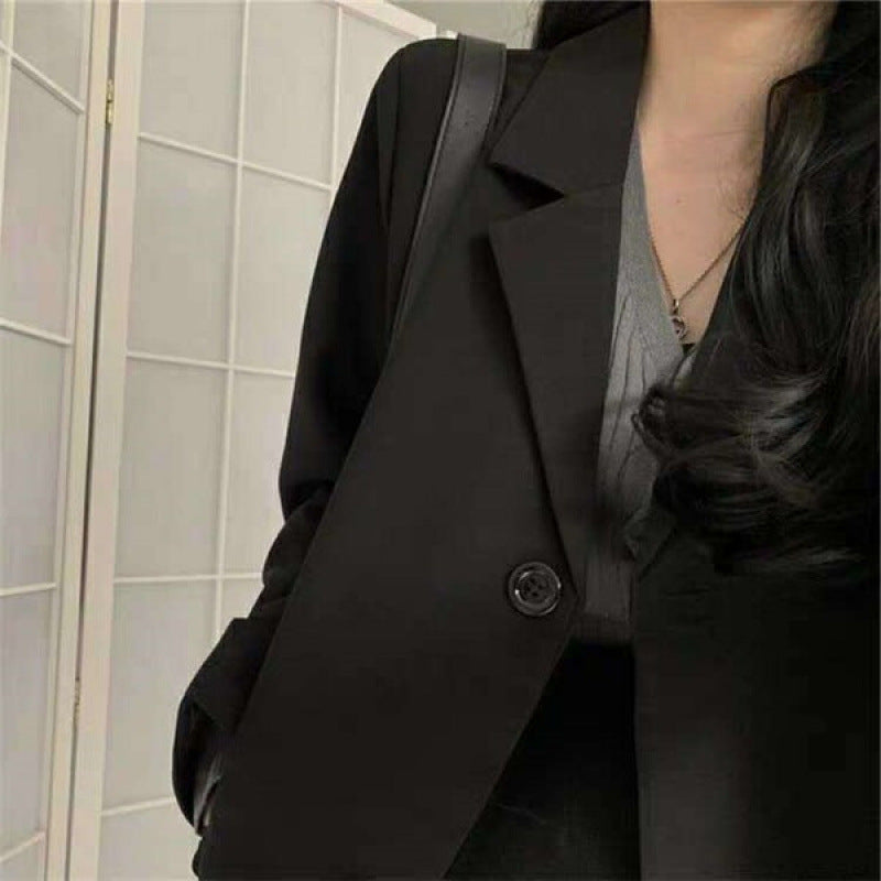 Kvinne Elegant Blazer med To-Knapp Lukking og Løs Passform Skjora