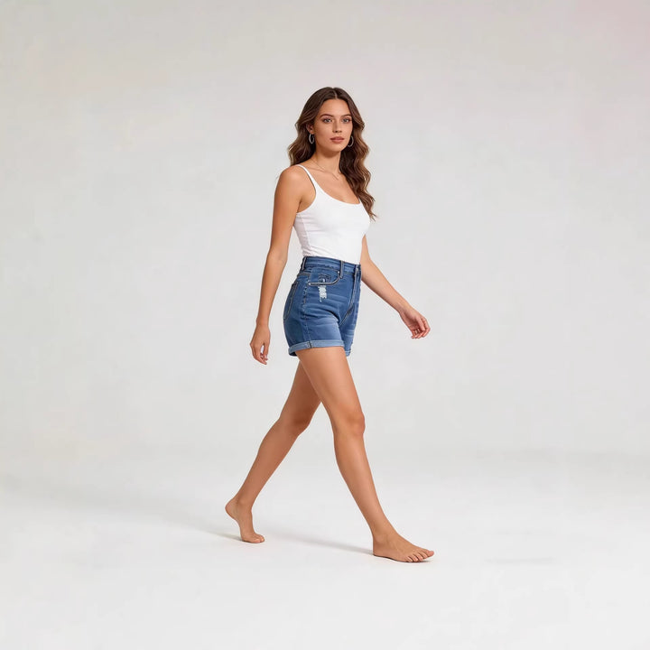Dame High-Waist Denim-Shorts med avslappet snitt og moderne ødelagte detaljer Skjora