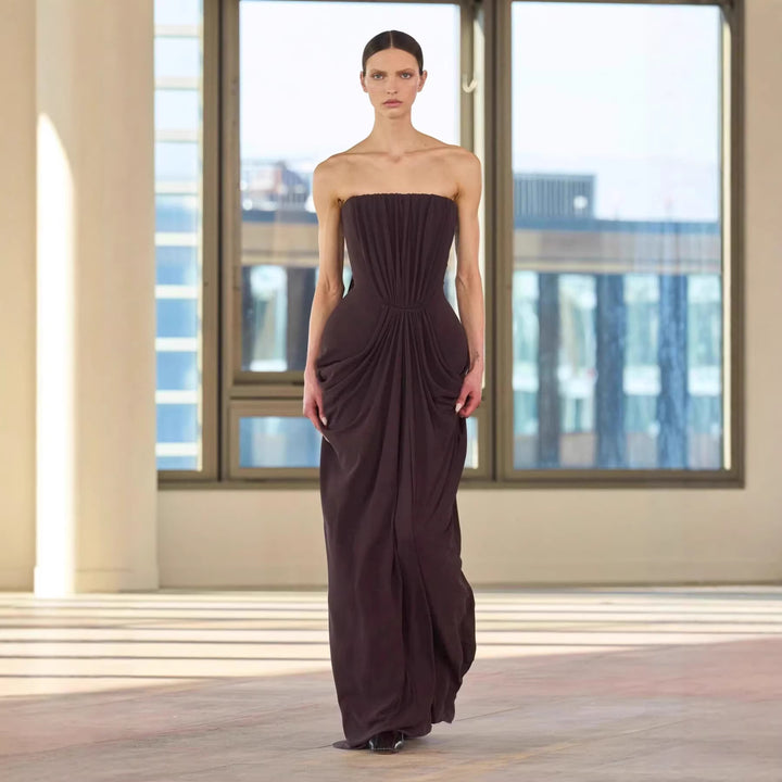 Dame Elegant Maxikjole med raffinerte draperinger Skjora