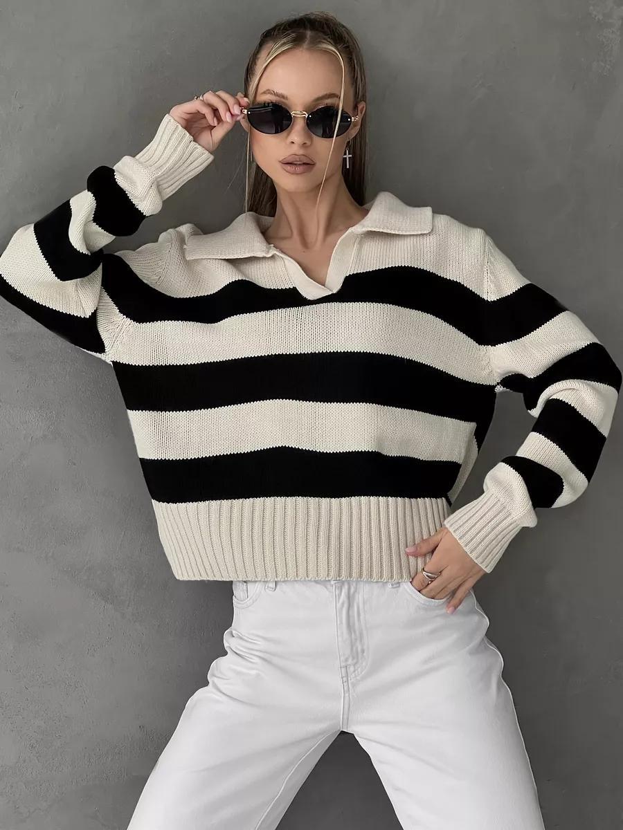 Kvinne casual genser med V-hals og brede striper Skjora