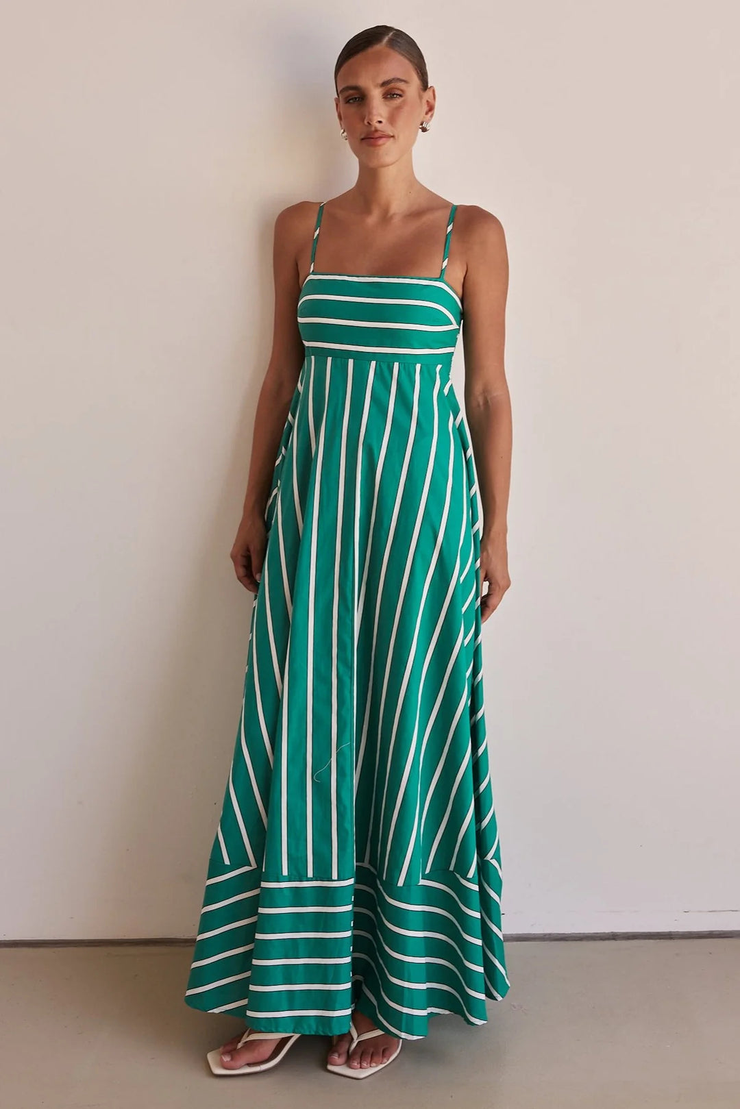 Kvinne Lange Ermer Maxi Kjole med Elegant Stripemønster og Flytende Snitt