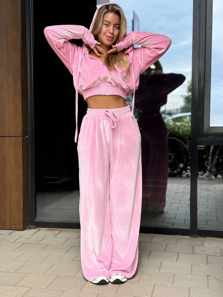 Kvinnens fleece loungewear-sett med allsidige stylingalternativer og sporty eleganse