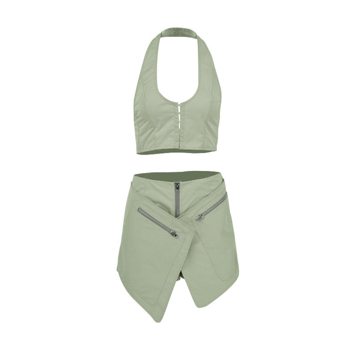 Damer sporty sett med moteriktig crop-top og asymmetrisk skjørt Skjora