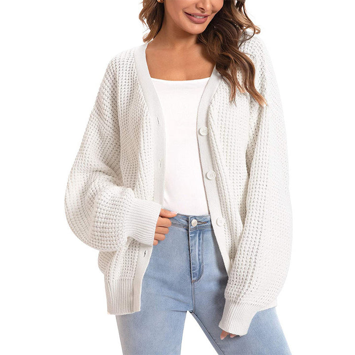 Kvinnes chunky strikket cardigan med en avslappet passform Skjora