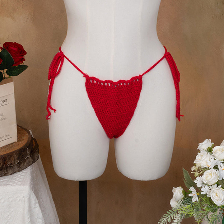 Damen Häkel-Bikini-Oberteil mit floralen Akzenten und verstellbaren Trägern Skjora