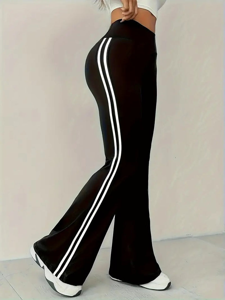Bootcut sport leggings for women with stripes Skjora