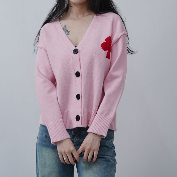 Dame cardigan med hjertebroderi og mykt materiale Skjora