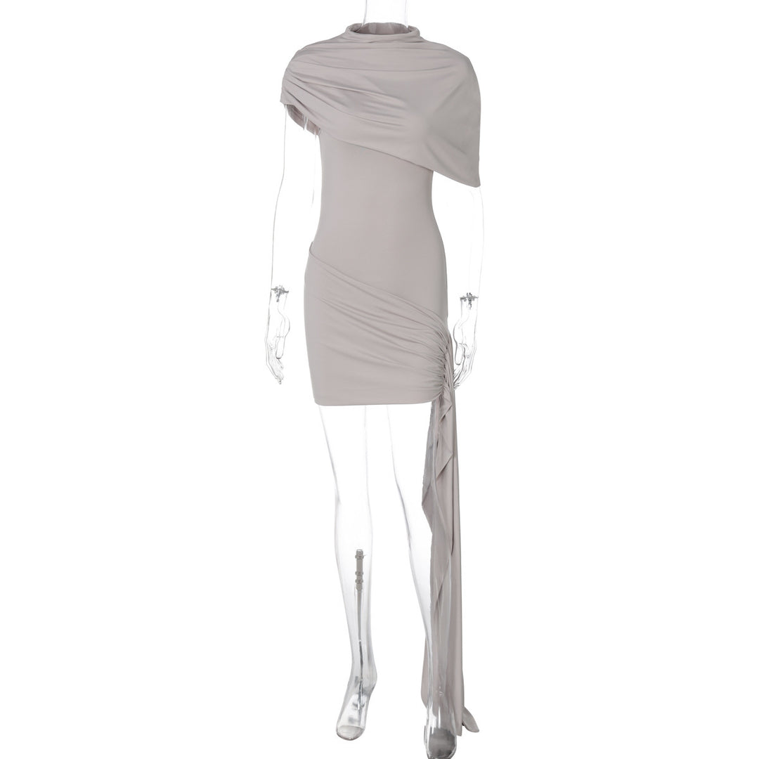 Damer elegant asymmetrisk minikjole med innpakningsdesign og raffinerte volangdetaljer Skjora