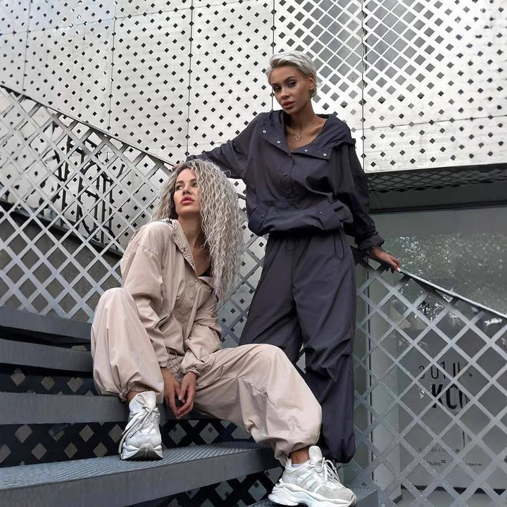 Kvinnenes sporty oversized jakke med praktiske lommer