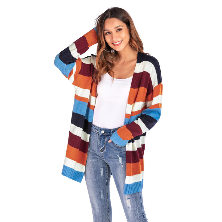 Kvinne casual strikket cardigan med moderne striper Skjora