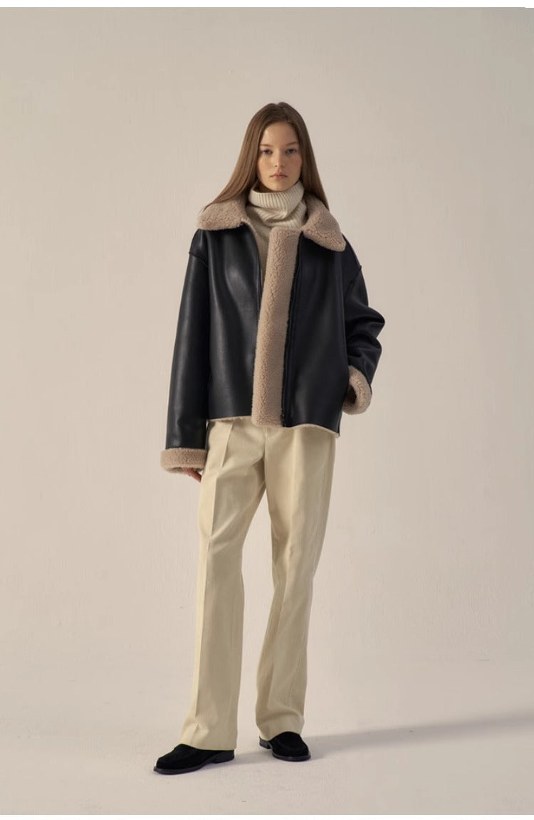 Dame elegant skinnjakke med teddyfor Skjora