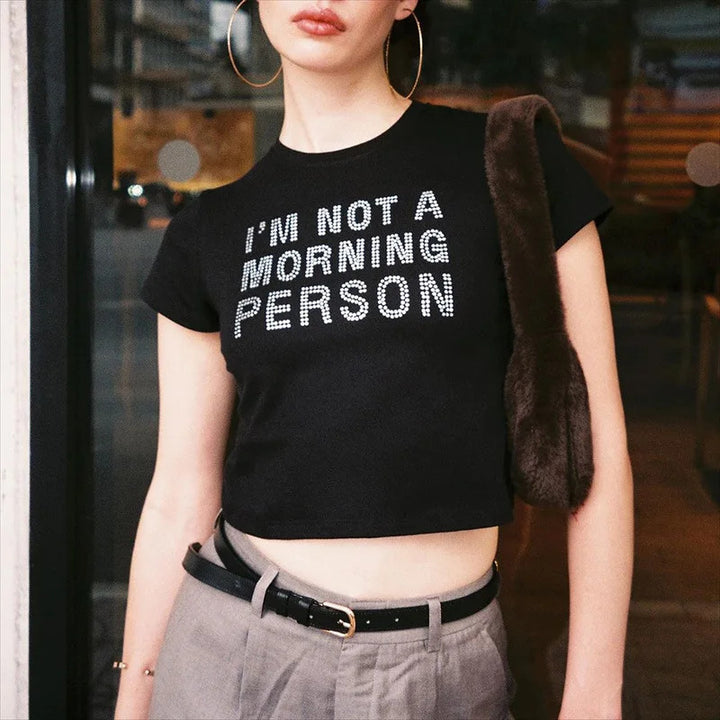 Dame casual cropped T-skjorte med glitter-tekst Skjora