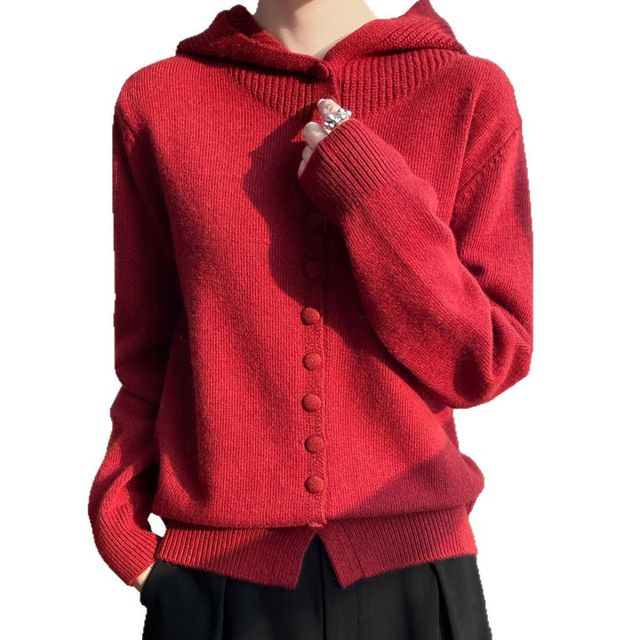 Dame cardigan med hette og dekorative knappdetaljer Skjora