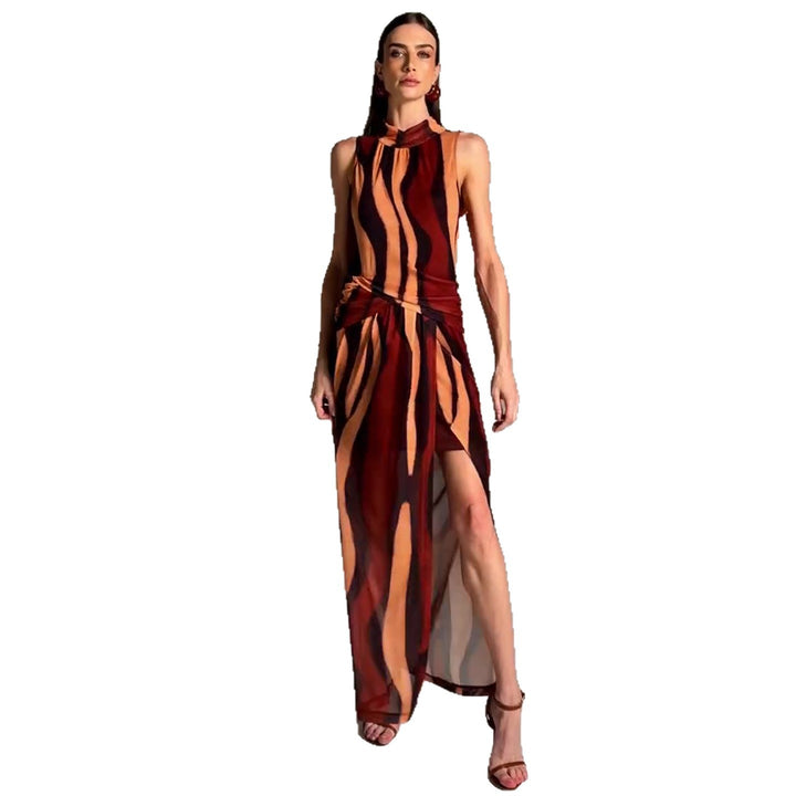 Damer elegant maxi kjole med unikt stripe mønster og høy krage