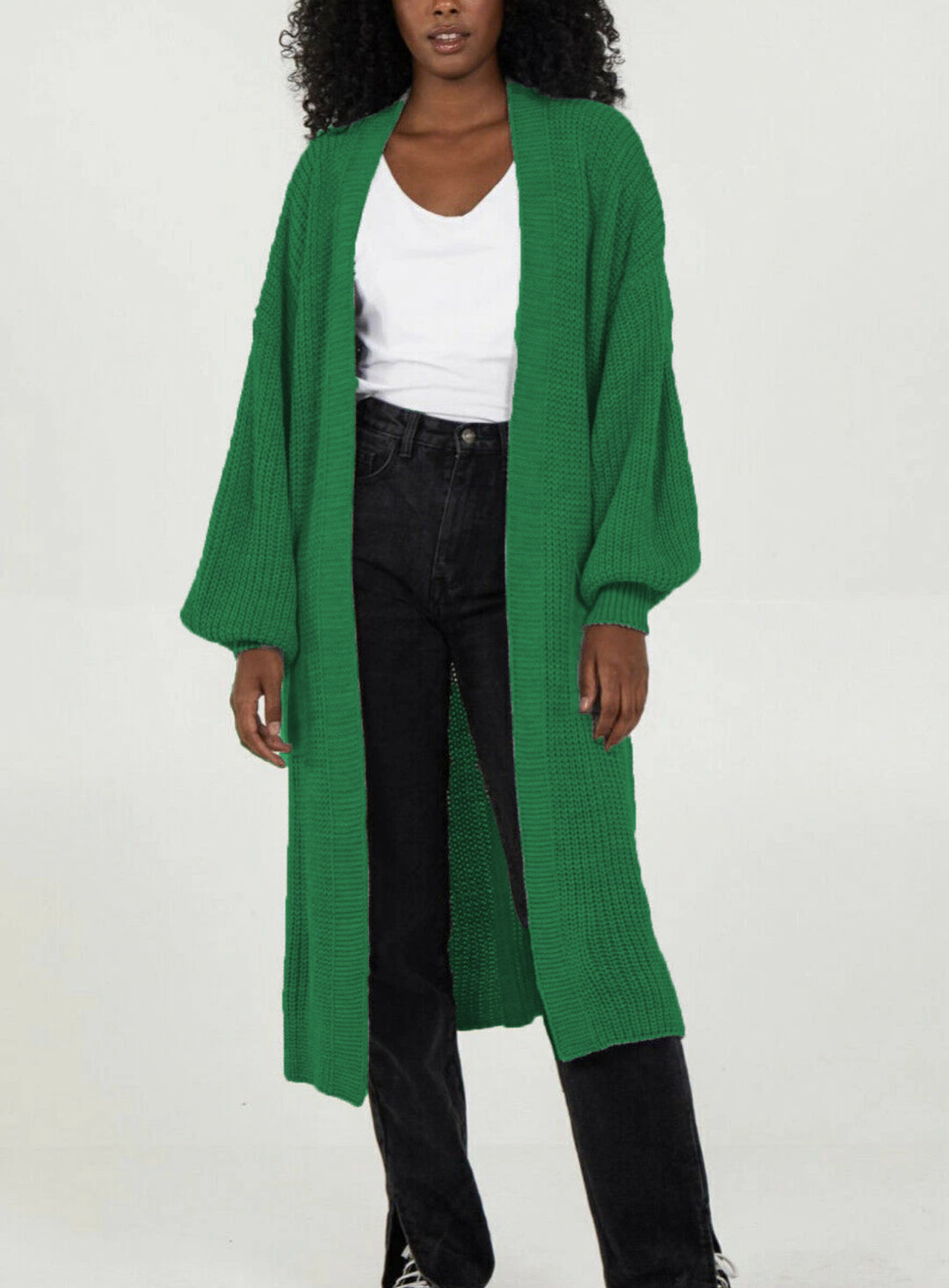 Kvinne strikket kåpe i uformell oversized design Skjora