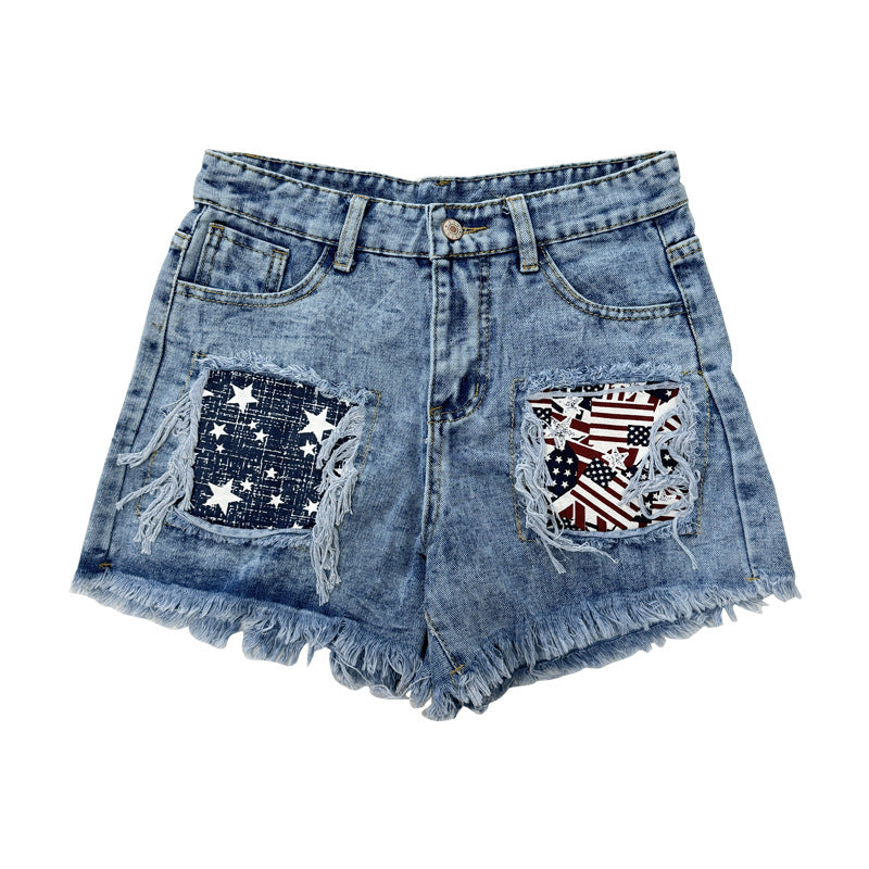 Dame Destroyed Denim Shorts med frynsete lommer og stilige applikasjoner Skjora