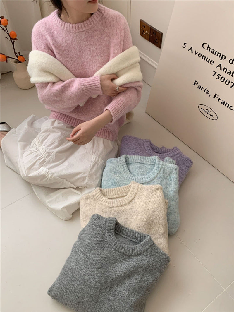 Kvinnes Fluffy Oversized Genser laget av myk strikk Skjora