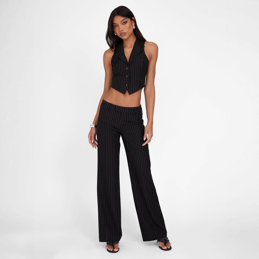 Damer utsvingt bustier-top med fine striper og knapper Skjora