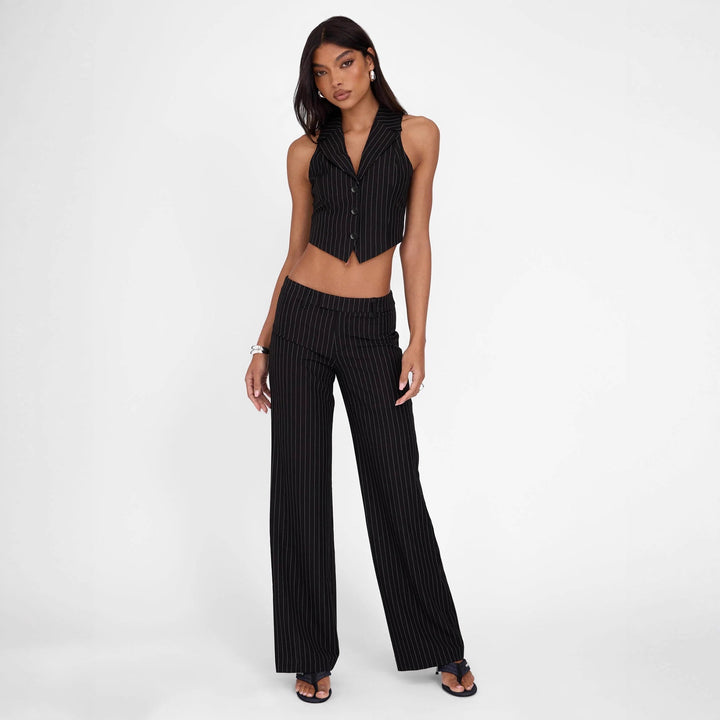 Damer utsvingt bustier-top med fine striper og knapper Skjora