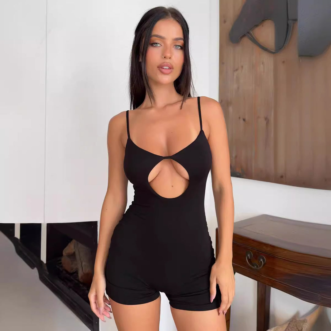 Damer figursydd jumpsuit med forførende cut-out og spaghetti stropper Skjora