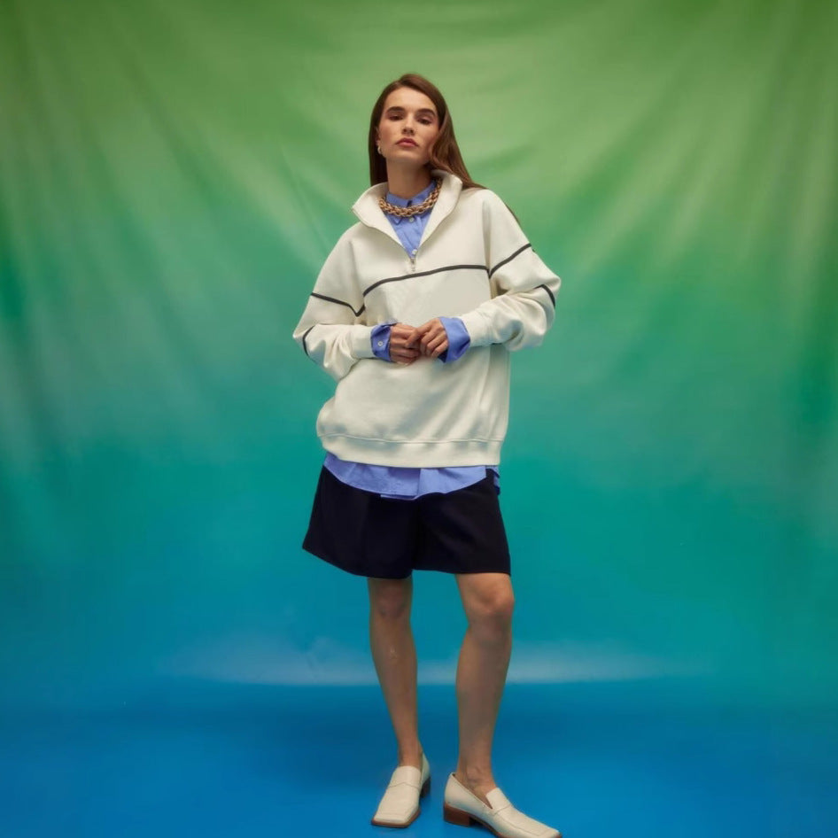 Women's Oversized Sweatshirt with Zipper and Decorative Stripes Skjora