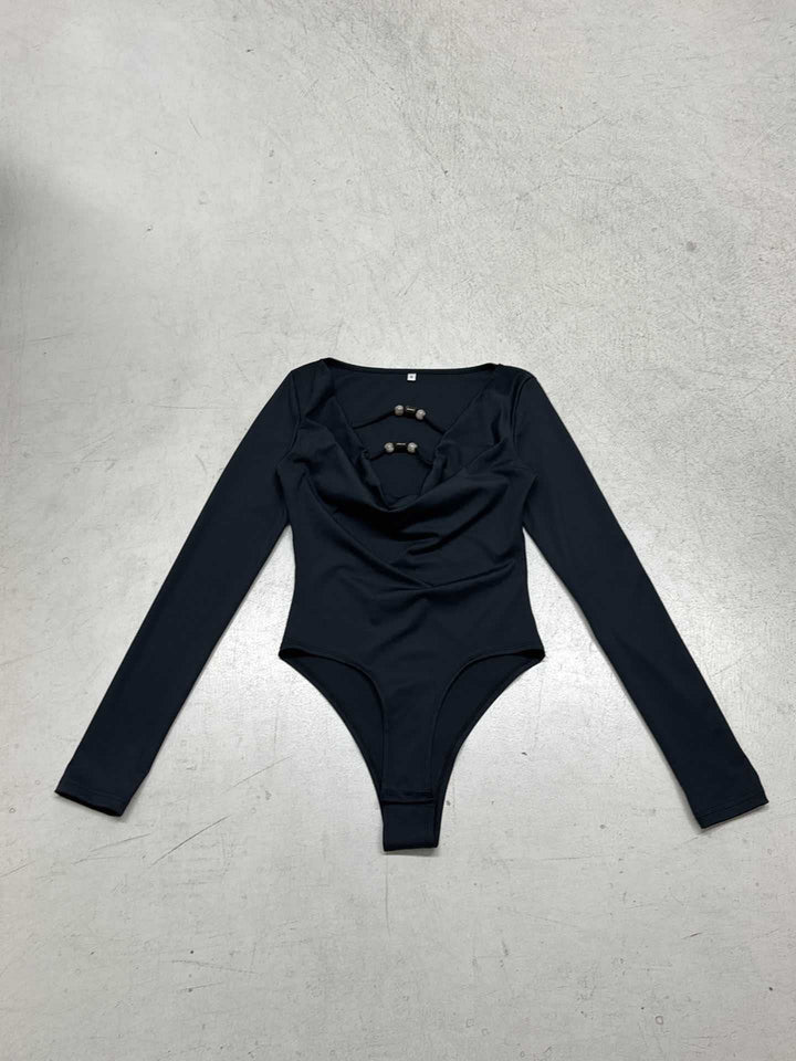 Damer elegant langermet body med moteriktig utringning Skjora