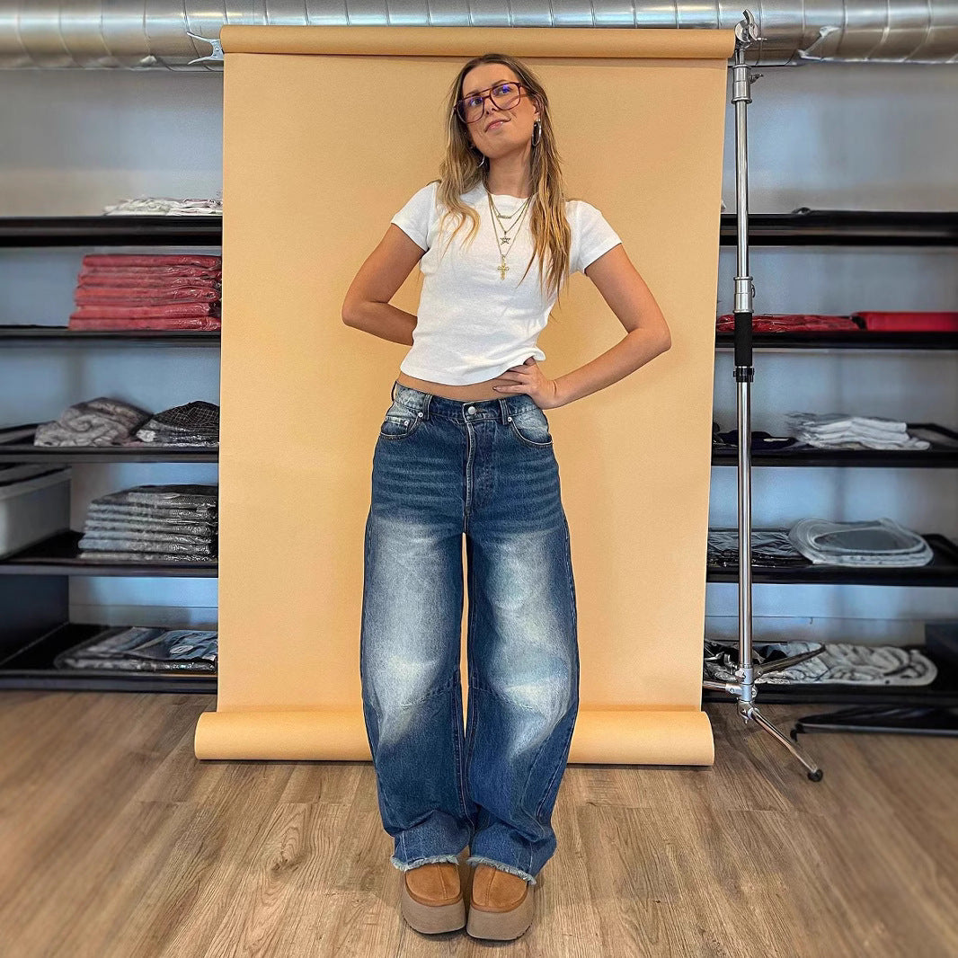 Dame moteriktige vide jeans med unikt snitt og høy midje Skjora