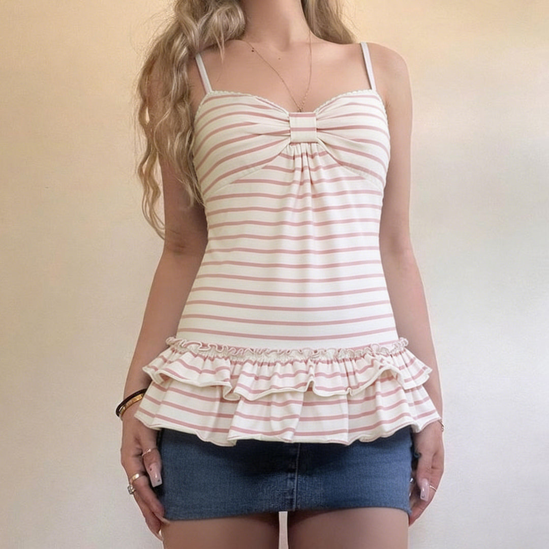 Dame bikini topp med volangkant og raffinerte design Skjora