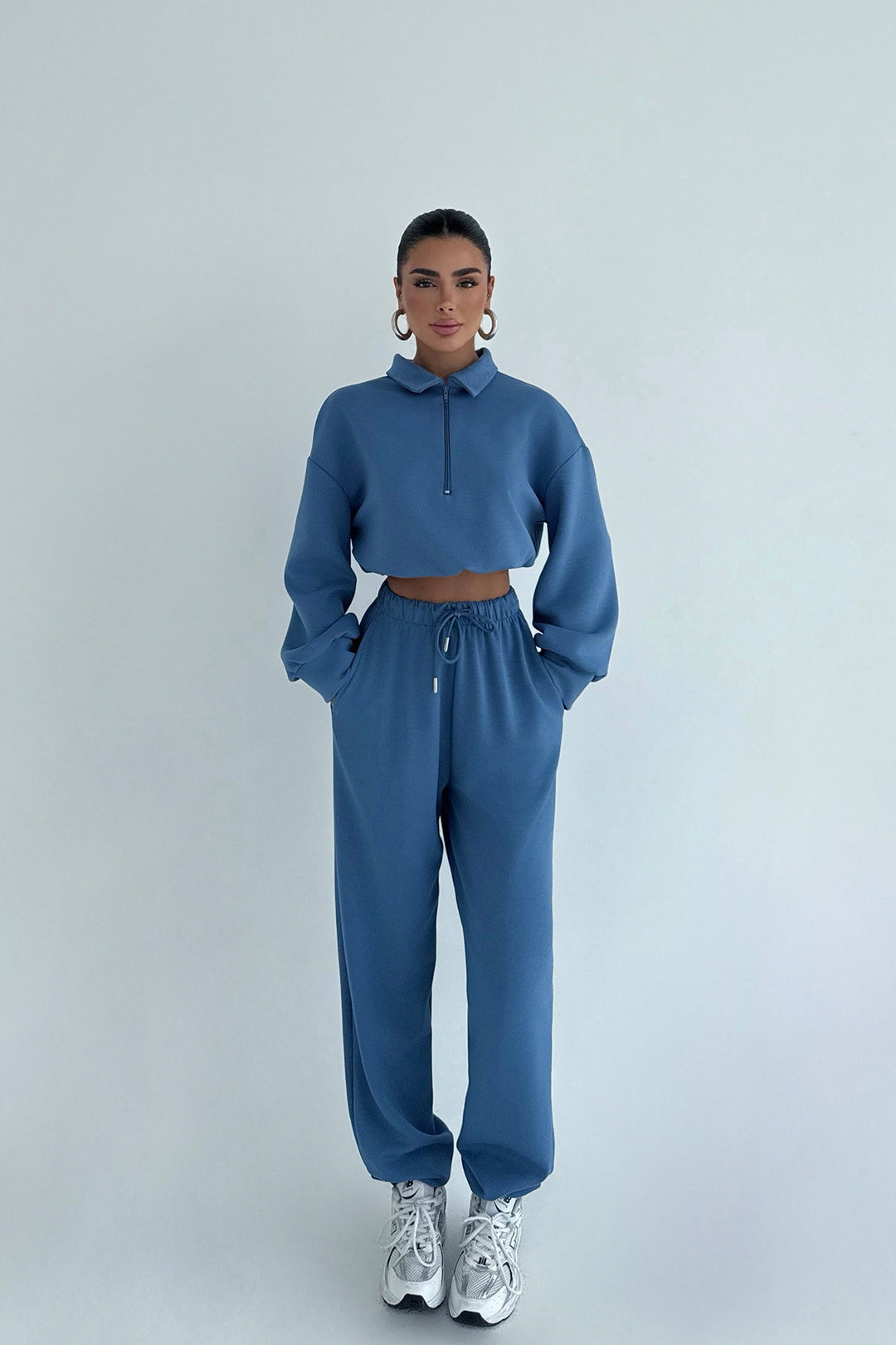 Damer sporty Crop-genser og joggebukse-sett Skjora